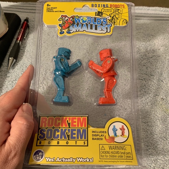 world's smallest rock em sock em robots
